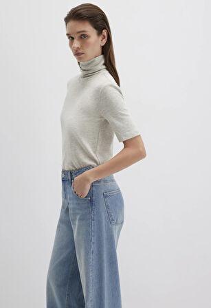 Mavi M1613613-82127 Kısa Kollu Kazak Balıkçı Yaka T-Shirt Kadın Tişört