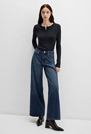 Mavi M1613652-80022 Düğme Detaylı Siyah Uzun Kollu T-Shirt Kadın Tişört