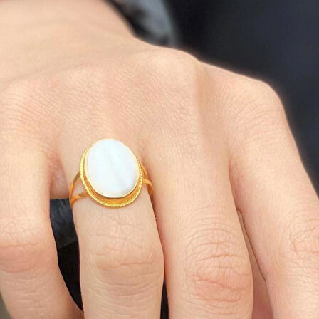 14 Ayar Altın Sedef Taşlı Oval Yüzük