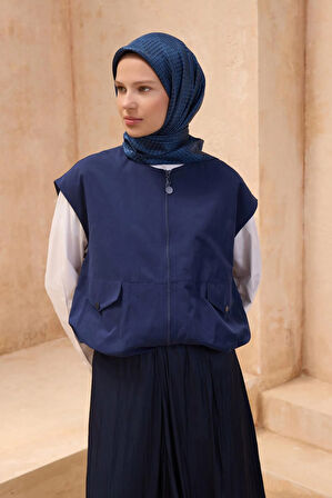 Belli Tivil Saf İpek Eşarp 4104-61 Lacivert Karışık Desen 