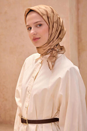 Belli Tivil Saf İpek Eşarp 4117-01 Krem Karışık Desen 