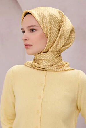 Belli Tivil Saf İpek Eşarp 4203 - 38 Sarı Geometrik Desen