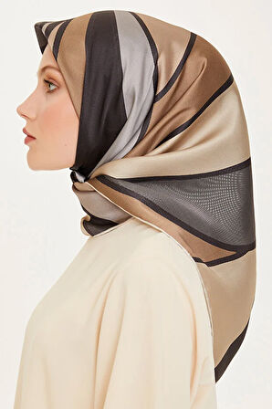 Geometrik Desenli Sura Saf İpek Eşarp - 9232