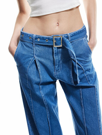 Geniş Paça Kemer Detaylı Pileli Pamuklu Jean Pantolon - Wide Leg Jeans
