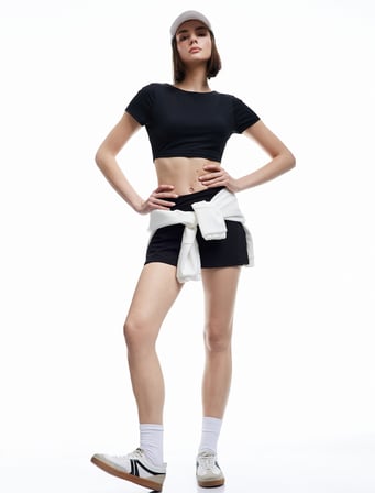 Kısa Kollu Bisiklet Yaka Arkası Dekolte Detaylı Fitilli Spor Crop Tişört