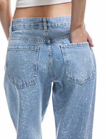 Pamuklu Normal Bel Taş Detaylı Straight Fit Jean