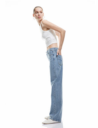 Pamuklu Normal Bel Taş Detaylı Straight Fit Jean