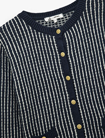 Cep Detaylı Düğmeli Uzun Kollu Bisiklet Yaka Triko Hırka