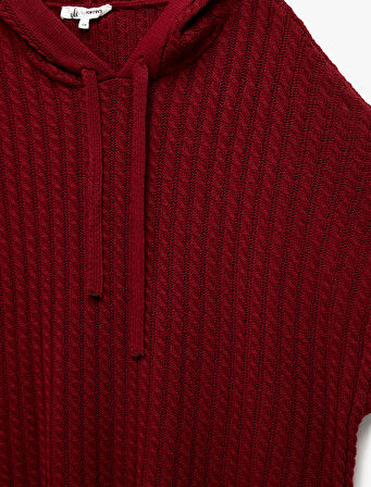 Geniş Kısa Kollu Kapüşonlu Saç Örgüsü Dokulu Triko Oversize Panço