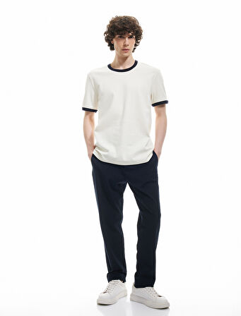 Pamuklu Regular Fit Biyeli Kısa Kollu Bisiklet Yaka Erkek Tişört