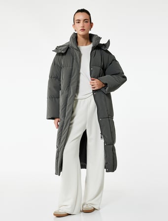 Çıkarılabilir Kapüşonlu Uzun Kollu Fermuarlı Su İtici Oversize Anorak Uzun Şişme Mont