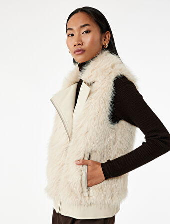 Kolsuz Fermuarlı Cepli Crop Suni Kürk Yelek