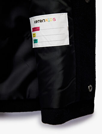 Kapşonlu Düğmeli Uzun Kollu Yün Karışımlı Kaban