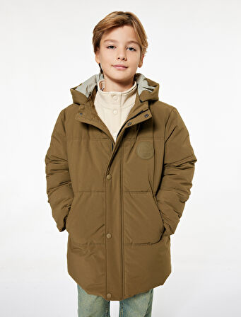 Cep Detaylı Uzun Kollu Su İtici Kapşonlu Mont