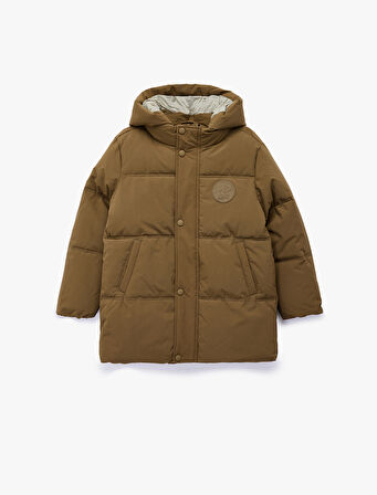 Cep Detaylı Uzun Kollu Su İtici Kapşonlu Mont