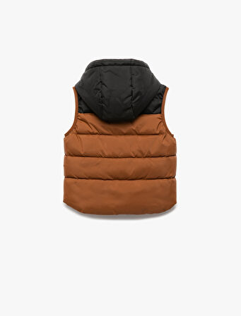 Kapüşonlu Renk Bloklu Çift Cepli Şişme Yelek