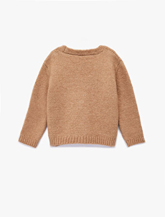 Uzun Kollu Nakış Detaylı V Yaka Düğmeli Triko Hırka