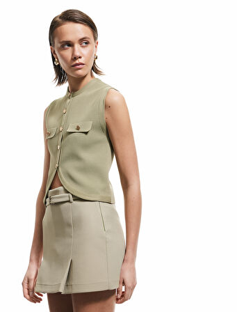 Aplike Detaylı Bisiklet Yaka Kolsuz Triko Yelek