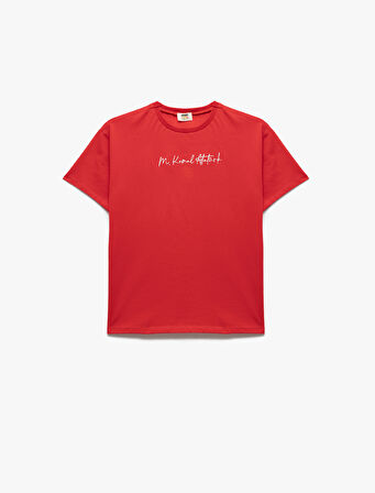 Kısa Kollu Bisiklet Yaka Mustafa Kemal Atatürk Nakışlı Tişört