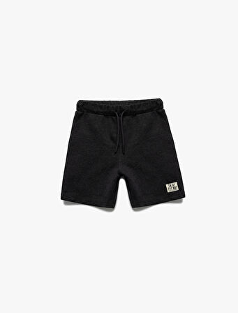 Beli Lastikli Aplike Detaylı Basic Şort