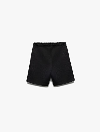 Beli Lastikli Aplike Detaylı Basic Şort