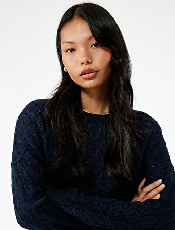 Uzun Kollu Bisiklet Yaka Saç Örgü Dokulu Triko Kazak