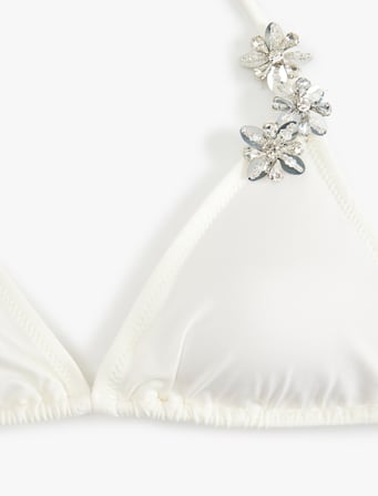 Koton X Sibil Çetinkaya - Taşlı Çiçek Aksesuar Detaylı Üçgen Bikini Üstü