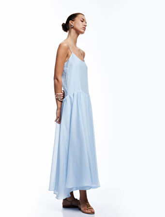 Kolsuz Pamuk Astarlı Uzun İnce Askılı Kloş Elbise