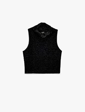 Slim Fit Kolsuz Balıkçı Yaka Leopar Dokulu Crop Kadife Bluz