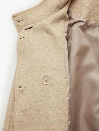 Uzun Kollu Cepli Dik Yaka Düğmeli Kruvaze Kısa Kaşe Mont