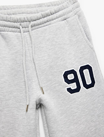 Üç İplik Şardonlu Nakışlı Cepli Beli Bağcıklı Jogger Eşofman Altı