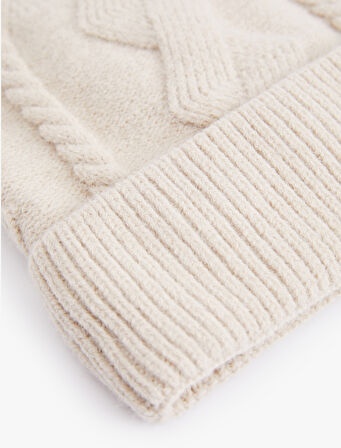 Katlı Saç Örgüsü Dokulu Örgü Bere