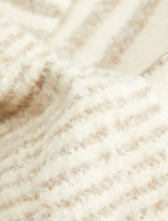 Çizgili Yumuşak Dokulu Püsküllü Uzun Atkı