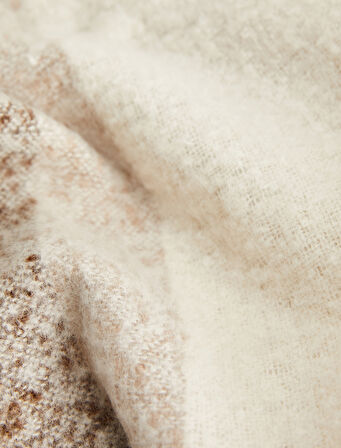 Yumuşak Dokulu Renk Bloklu Püsküllü Uzun Atkı