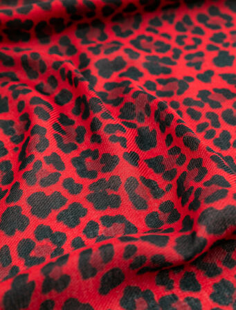 Leopar Kare Şal