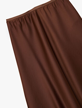 Standart Bel Regular Fit Saten Midi Etek