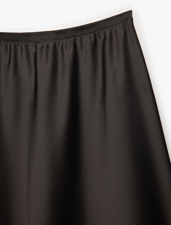 Standart Bel Regular Fit Saten Midi Etek