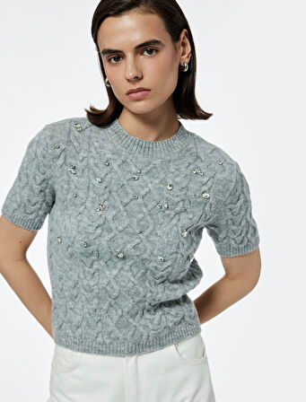 Regular Fit Kısa Kollu Bisiklet Yaka Taşlı Saç Örgü Kazak