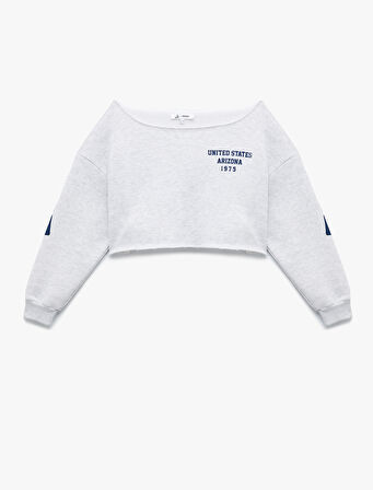 Kayık Yaka Baskılı Şardonlu Crop Sweashirt
