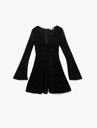 Uzun Kollu V Yaka Bağlama Detaylı Tulum