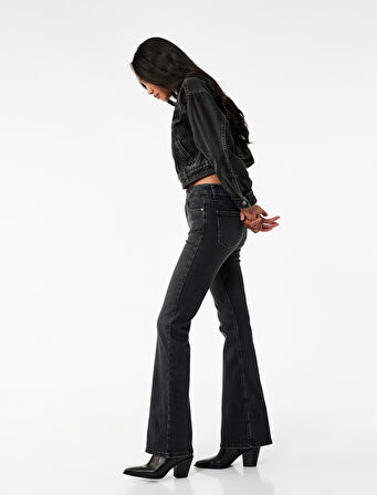 Dar Kesim Düğmeli Pamuklu İspanyol Paça Jean Pantolon - Flare Jeans