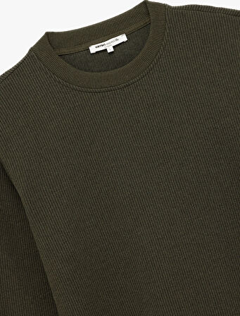 Dokulu Uzun Kollu Basic Bisiklet Yaka Sweatshirt