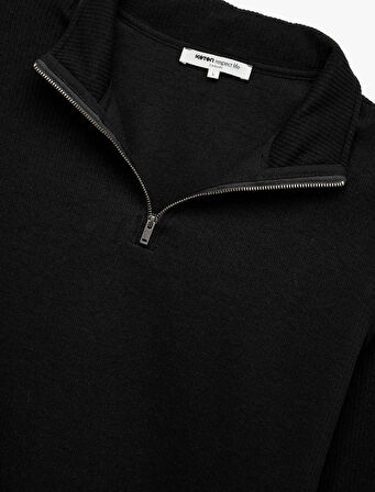 Dokulu Uzun Kollu Yarım Fermuarlı Sweatshirt