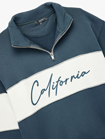 Oversize Şardonlu Renk Bloklu Kolej Baskılı Yarım Fermuarlı Sweatshirt