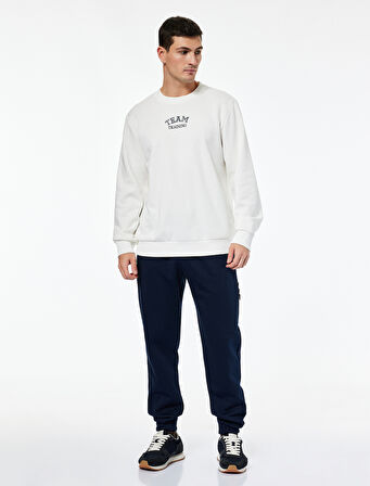 Regular Fit Uzun Kollu Nakışlı Bisiklet Yaka Sweatshirt