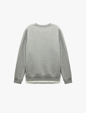 Uzun Kollu Şardonlu Kumaş Detaylı Bisiklet Yaka Sweatshirt