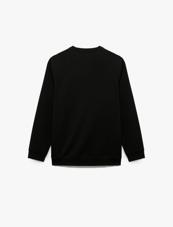 İşleme Detaylı Uzun Kollu Bisiklet Yaka Sweatshirt