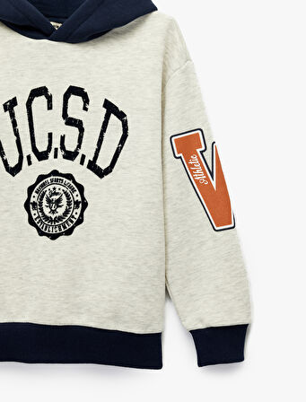 Uzun Kollu Baskılı Kapşonlu Sweatshirt