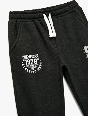 Cep Detaylı Şardonlu Baskılı Jogger Eşofman Altı