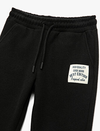 Şardonlu Cepli Aplike Detaylı Jogger Eşofman Altı